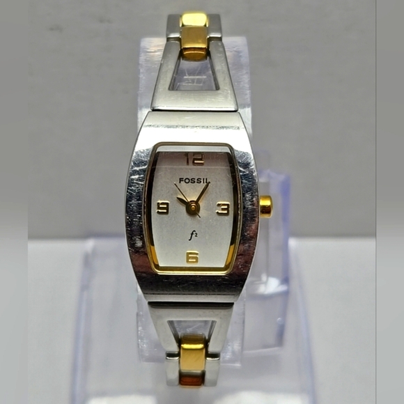 Womens Fossil F2 Watch 17mm Silver Gold Two Tone ES-9382 New Battery Petite - Picture 1 of 9